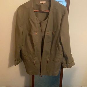 This jacket is beautiful on. Very stylish.